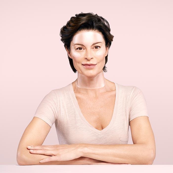 Model wearing anti wrinkle patches